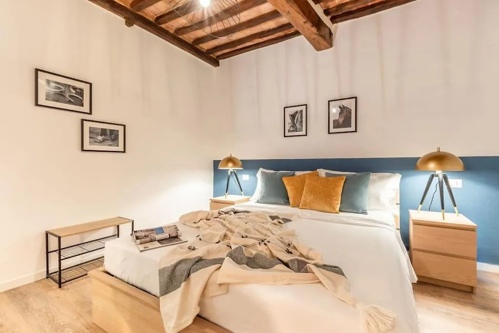 Horse Apartment Nel Centro Di Siena
